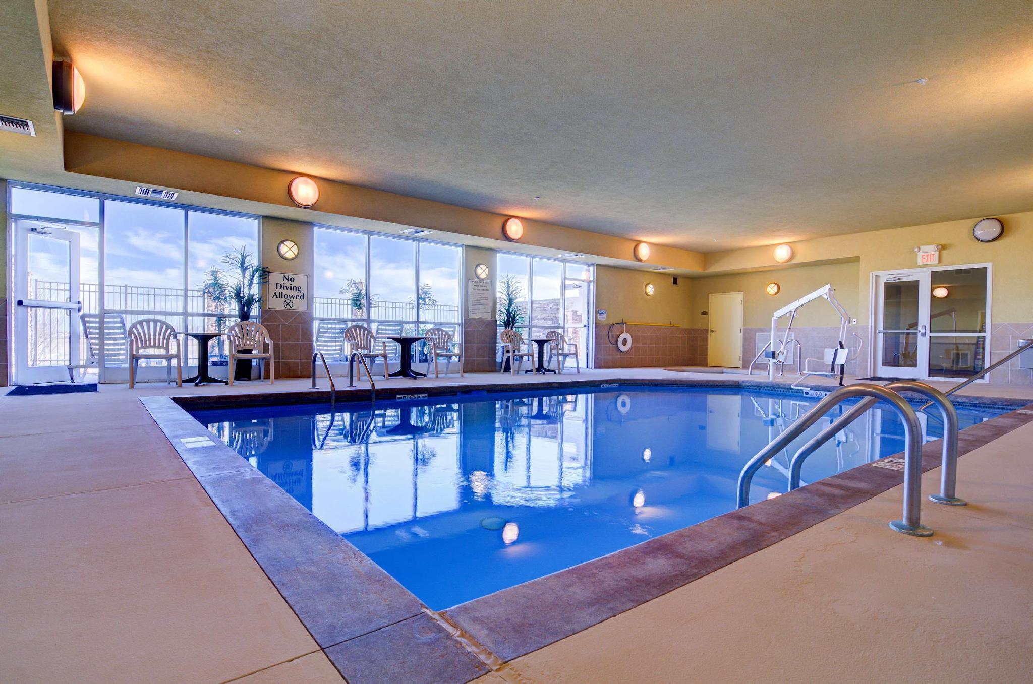 Best Western Plus Butterfield Inn Hays Exterior photo