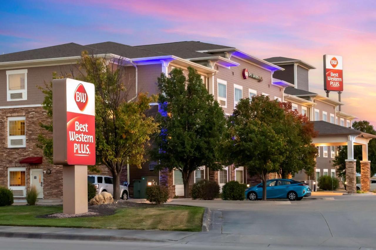 Best Western Plus Butterfield Inn Hays Exterior photo